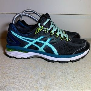 Asics GT-2000 in great shape SZ 9